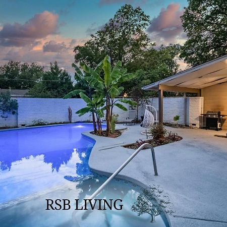 Stunning 5Br 2Ba Holiday Home With Private Pool And Cinema Dallas Exterior photo
