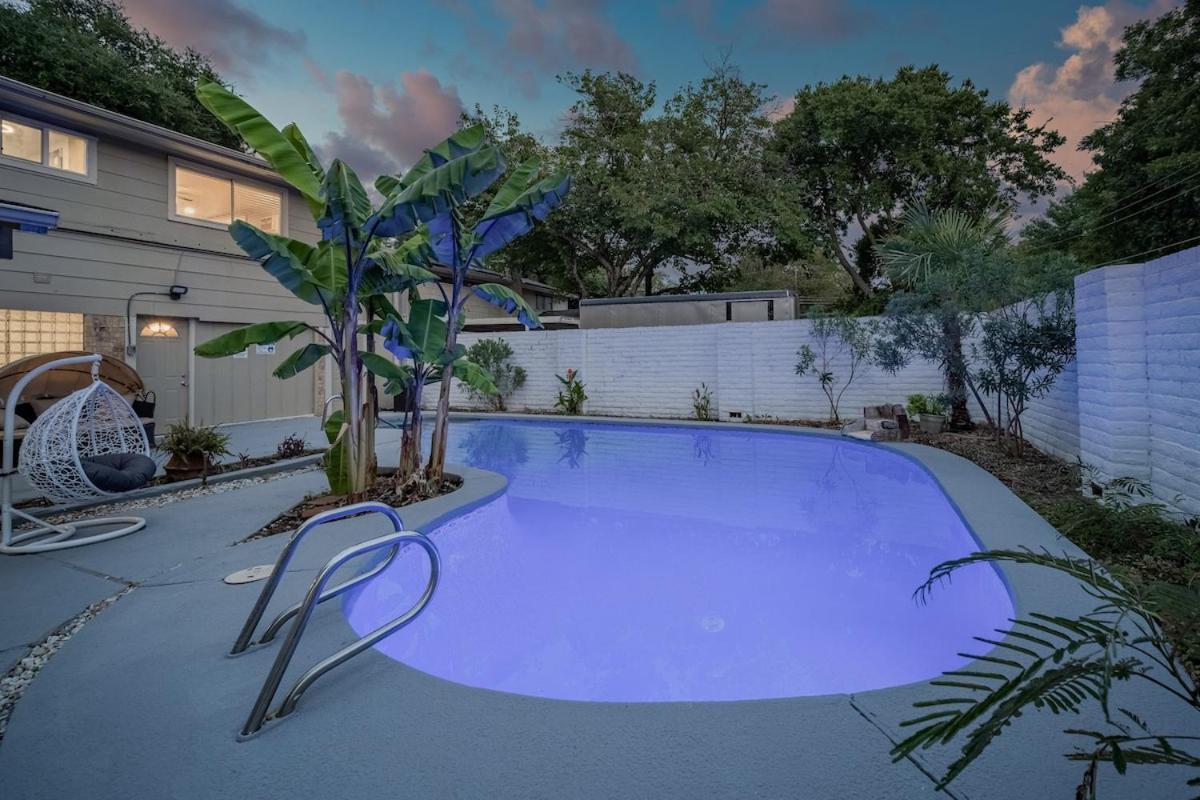 Stunning 5Br 2Ba Holiday Home With Private Pool And Cinema Dallas Exterior photo