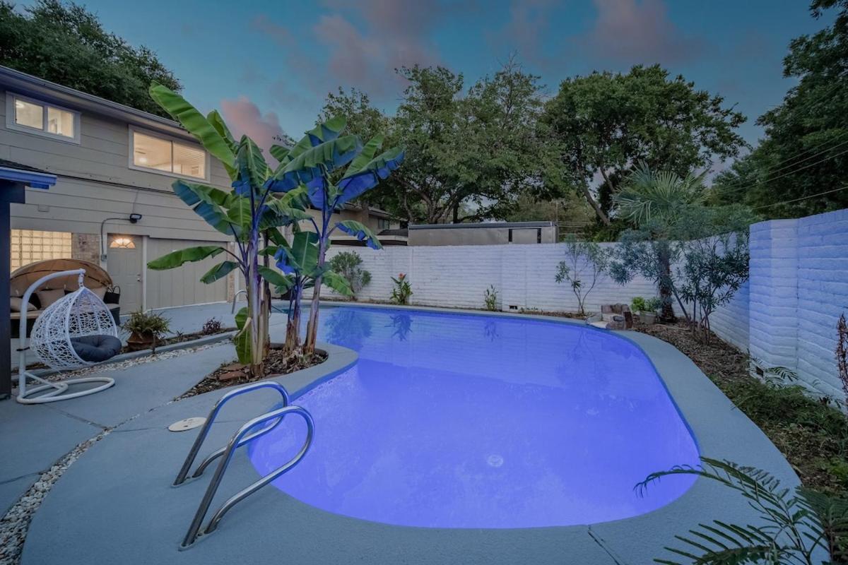 Stunning 5Br 2Ba Holiday Home With Private Pool And Cinema Dallas Exterior photo